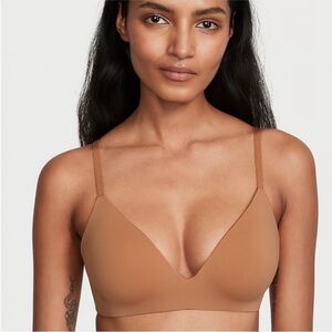 Victoria Secret Lightly-Lined Wireless Bra